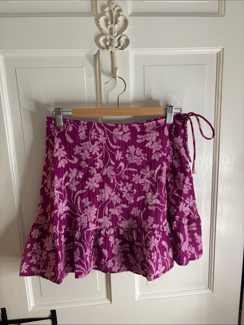 Universal Thread Floral Tie-Side Ruffle Skater Skirt in Magenta and Light Pink